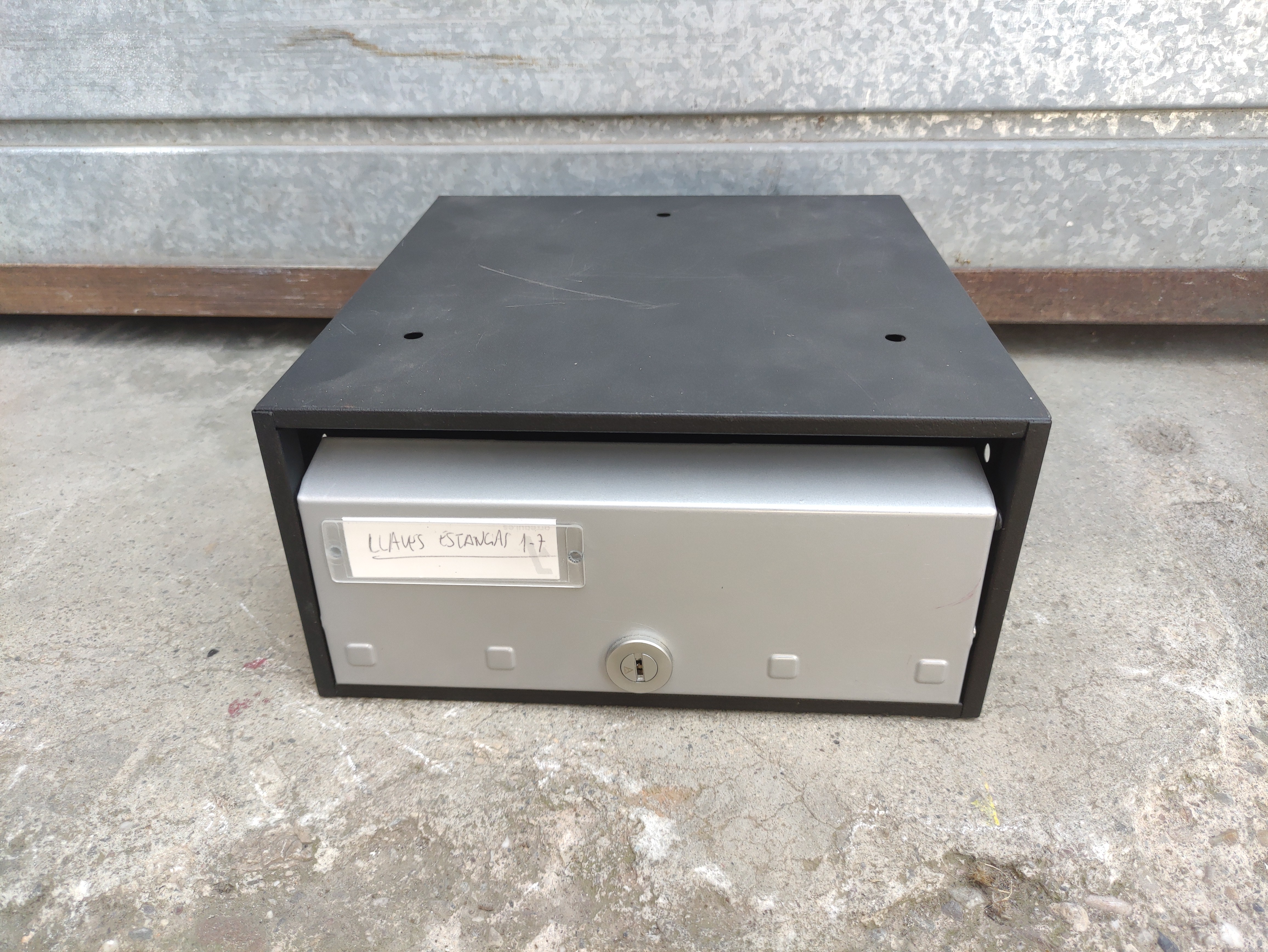 buzon correo interior metal 1u